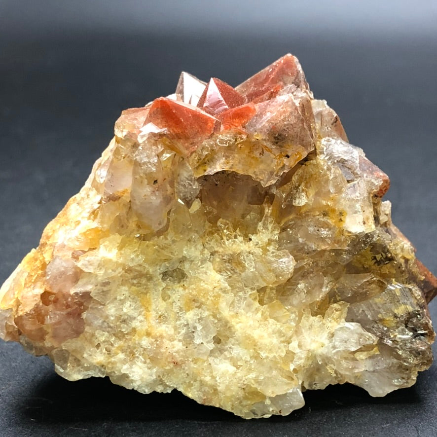 AUCTION- Quartz- unk locality