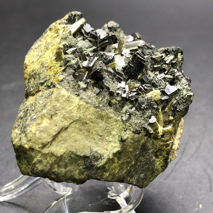 AUCTION- Epidote- unk locality