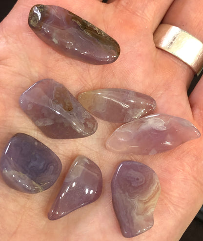 AUCTION- Purple agate- unk locality