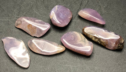 AUCTION- Purple agate- unk locality