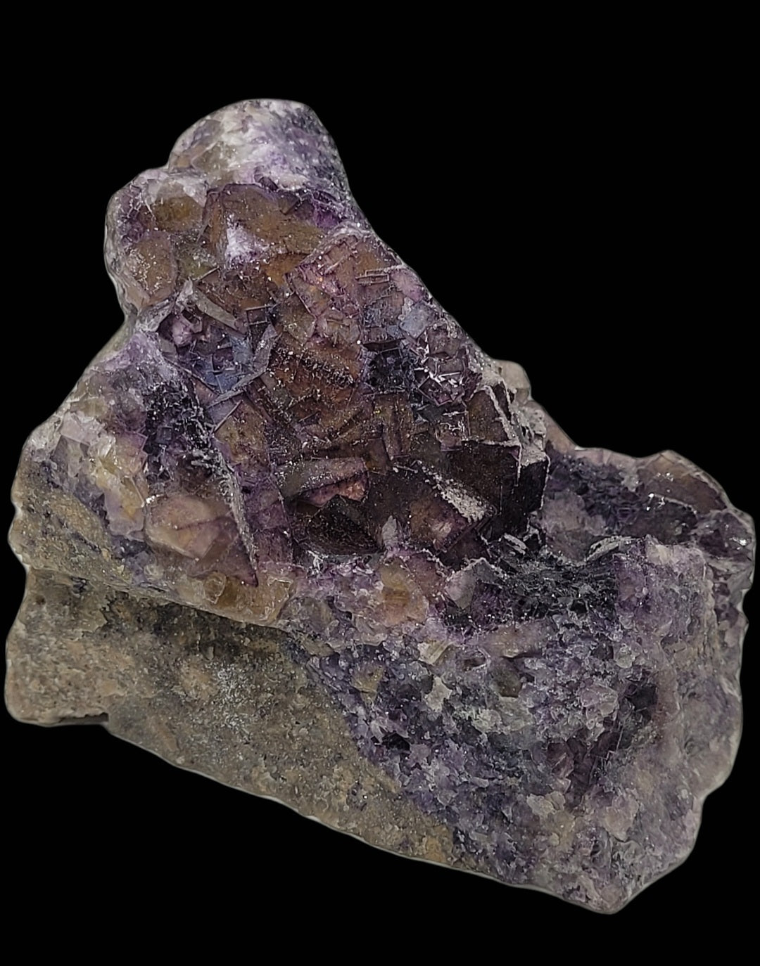 Fluorite- Highway 17 Roadcut (Rossport), Yesno Township, Thunder Bay District, Ontario, Canada, sku 816