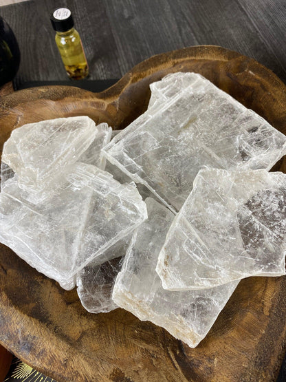 Raw Selenite Charging Plate (Clear) - - The Crystalary