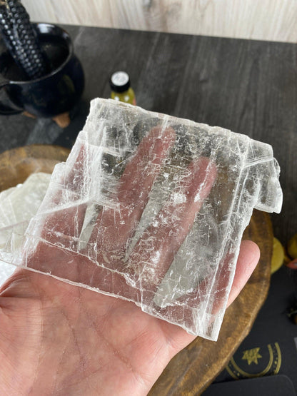 Raw Selenite Charging Plate (Clear) - - The Crystalary