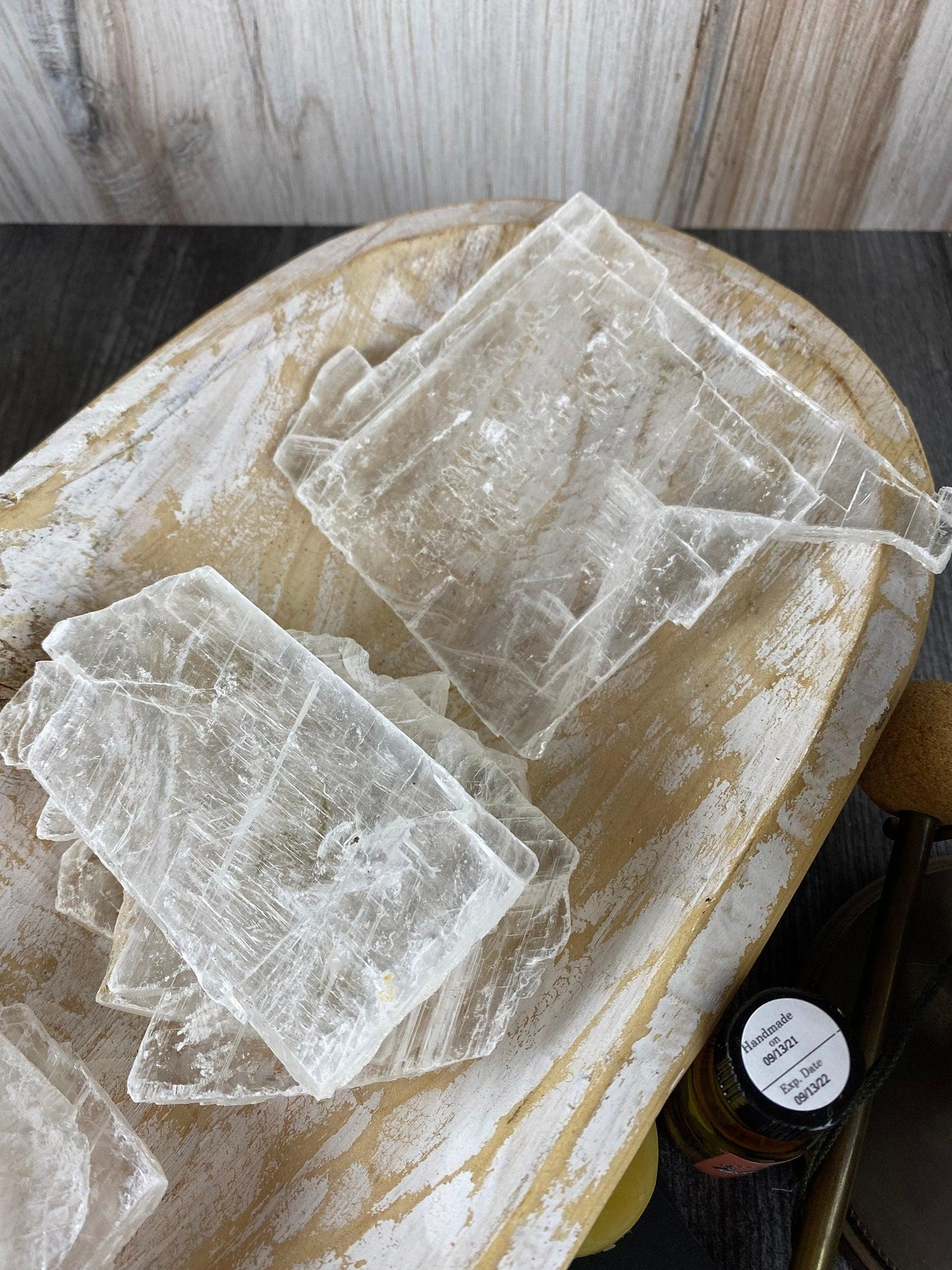 Raw Selenite Charging Plate (Clear) - - The Crystalary